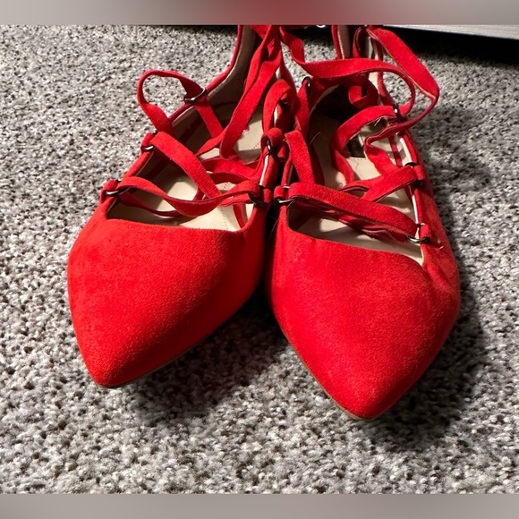 BCBGeneration Size 8.5 Red Suede Strappy Ballet Flats Back Zip NWT R $99 - Picture 7 of 11